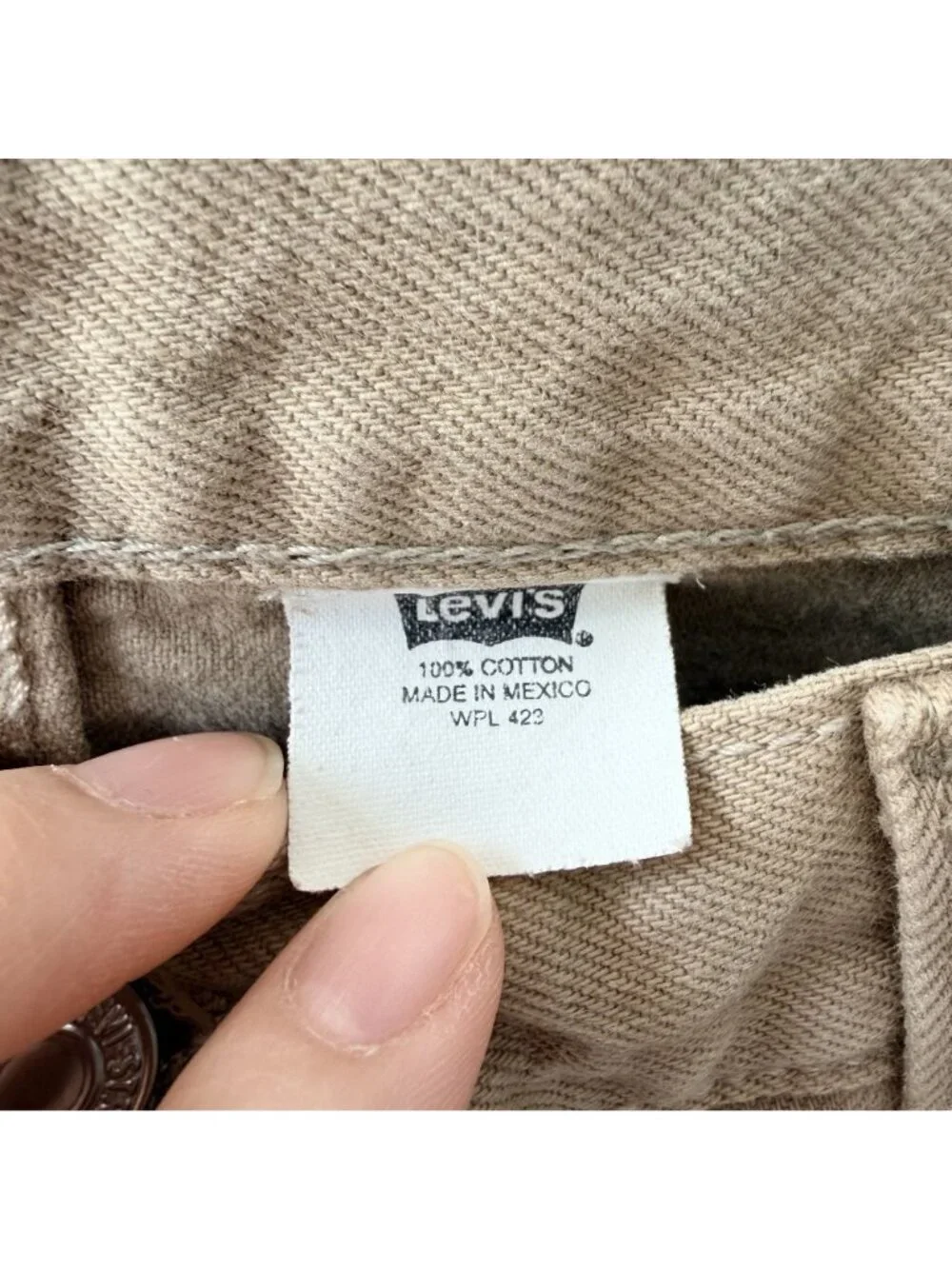 Vintage Levi’s 501 Beige Straight Leg Button Fly Jeans Men’s Size 36x30 N78